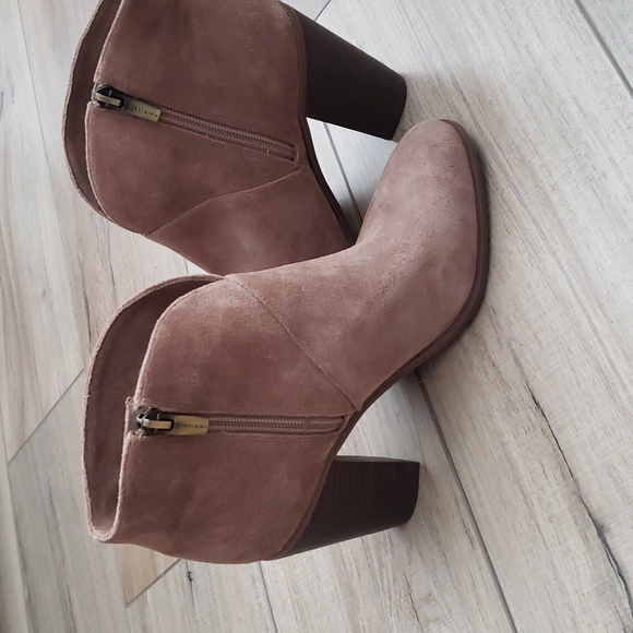 Vince Camuto Suede Booties - Picture 3 of 4
